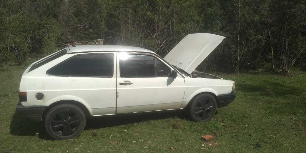Veículo furtado no Bela Vista é encontrado pela PM de Águas de Lindoia